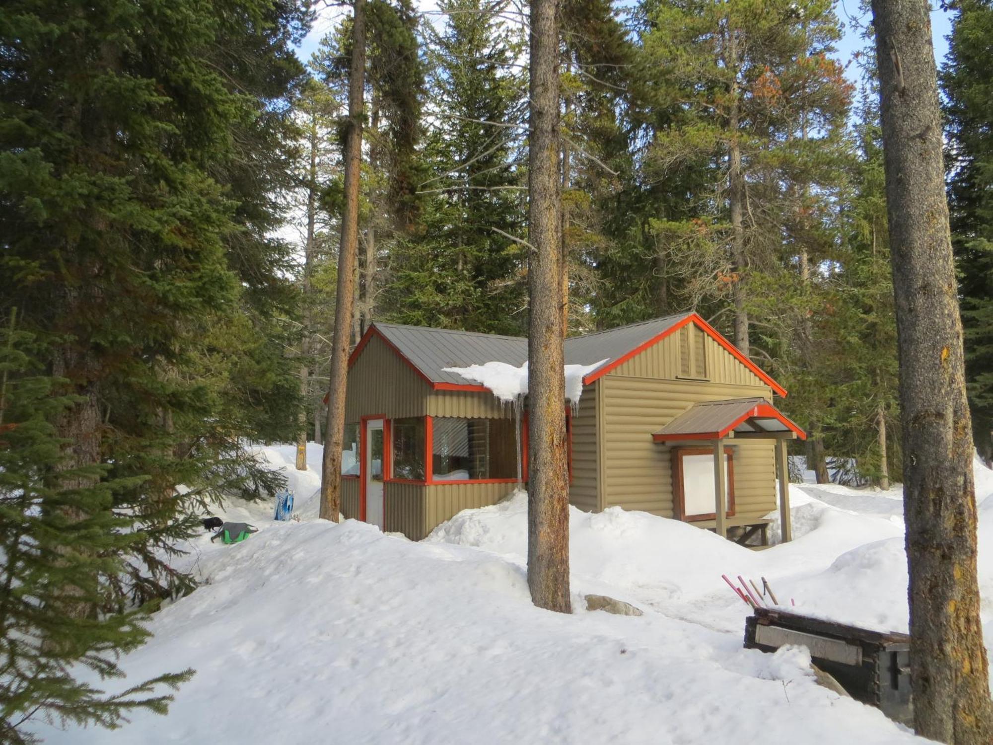 Hi Mosquito Creek - Wilderness Hostel Lake Louise Exterior foto