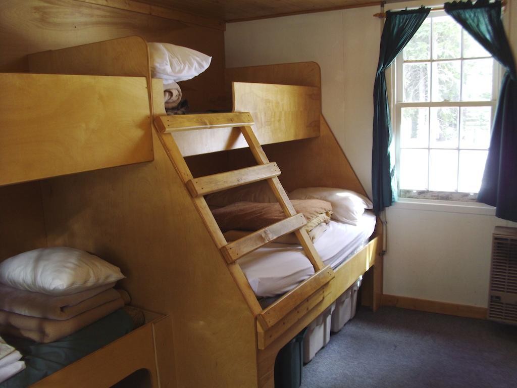 Hi Mosquito Creek - Wilderness Hostel Lake Louise Zimmer foto
